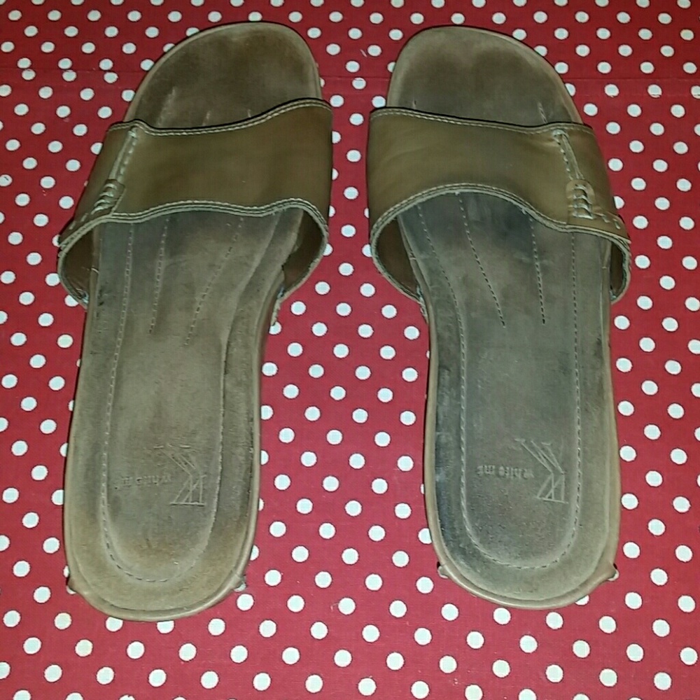 WHITE MOUNTAIN brown sandals size 10